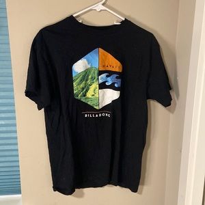 Black men’s Billabong t-shirt